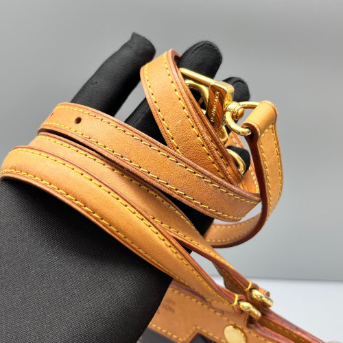 Louis Vuitton Brea MM Vernis Burgundy