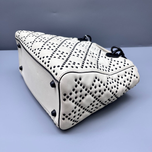 Dior Studded Studded Medium Supple Lady Dior Lambskin White
