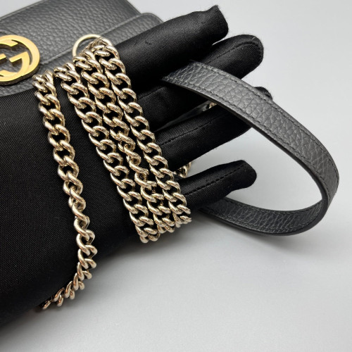Gucci Interlocking G Wallet On Chain WOC Grained Calfskin Black Gucci Interlocking G Wallet On Chain WOC Grained Calfskin Black