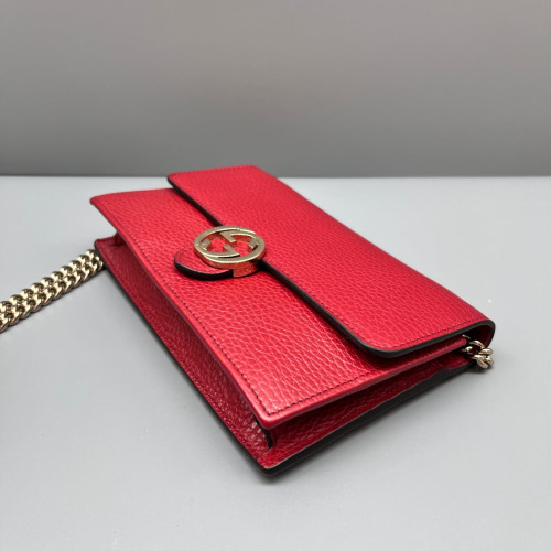 Gucci Interlocking G Chain Wallet Grained Calfskin Red
