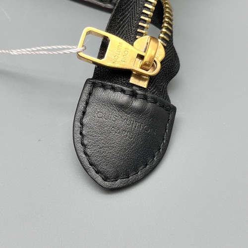 Louis Vuitton Toiletry Pouch 26 Monogram Brown