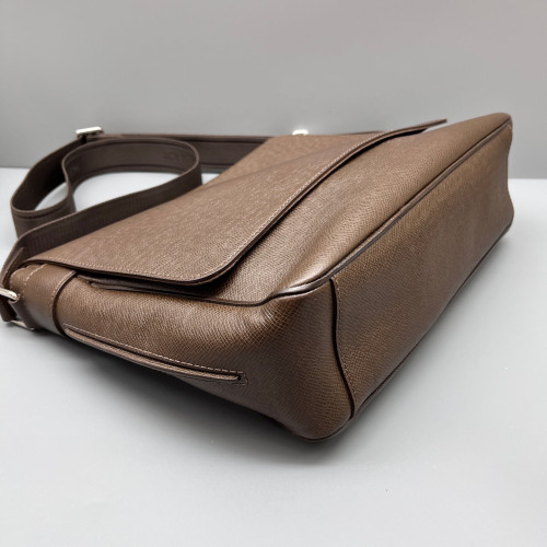 Louis Vuitton Messenger Calfskin Brown