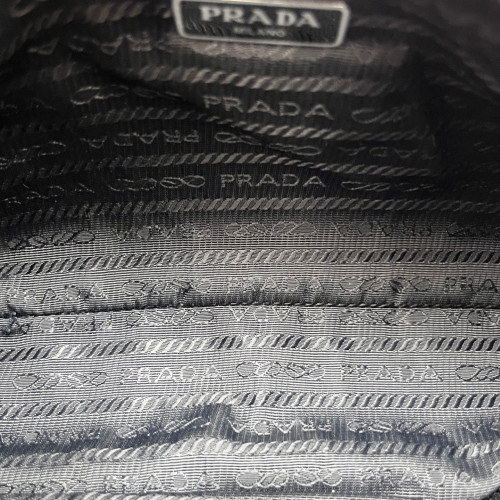 Prada Re-Edition 2005 Shoulder Bag Tessuto Nylon Black