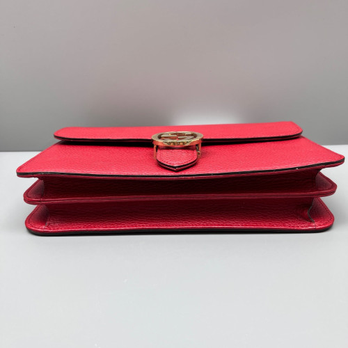 Gucci Medium Interlocking G Shoulder Bag Grained Calfskin Red