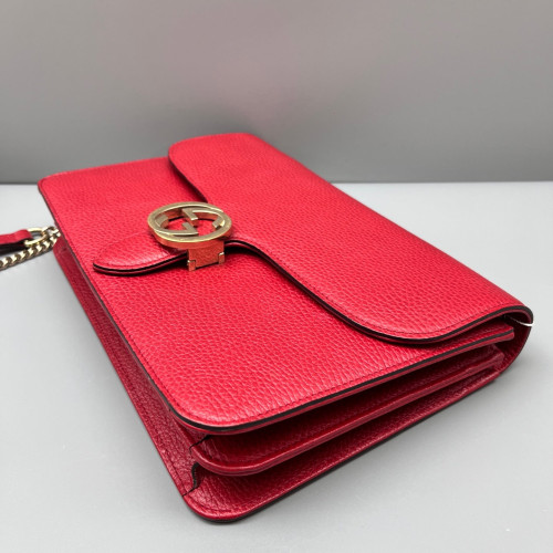 Gucci Medium Interlocking G Shoulder Bag Grained Calfskin Red
