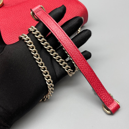 Gucci Medium Interlocking G Shoulder Bag Grained Calfskin Red