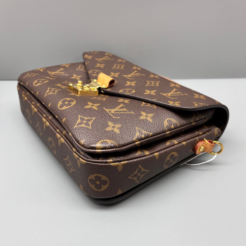 Louis Vuitton Pochette Metis Monogram Brown