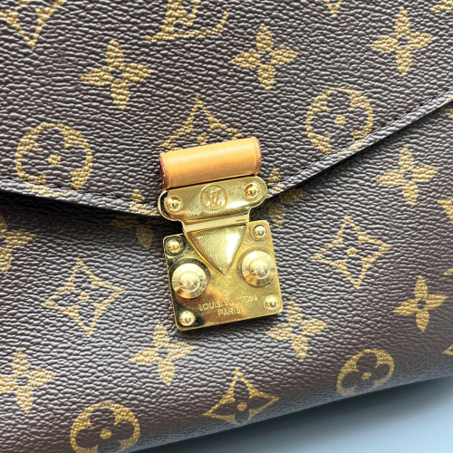 Louis Vuitton Pochette Metis Monogram Brown