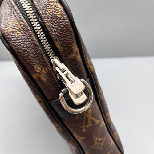 Louis Vuitton Porte Documents Voyage PM Monogram Brown