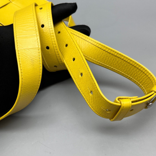 Bottega Veneta The Belt Cassette Bag Intrecciato Nappa Yellow