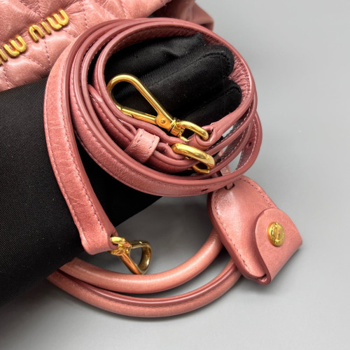 Miu Miu Handbag Pull Up Leather Pink