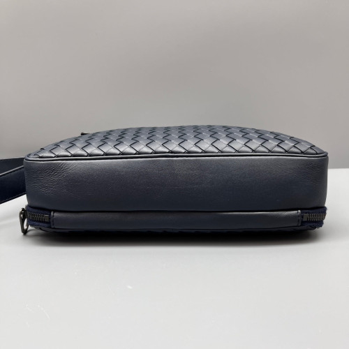 Bottega Veneta Messenger Calfskin Intrecciato Dark Blue