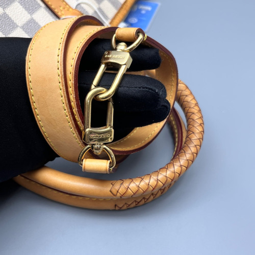 Louis Vuitton Tote Bag Damier Azur White