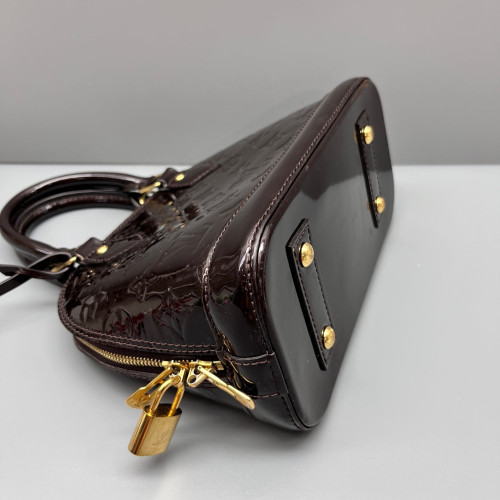 Louis Vuitton Alma BB Vernis Amarante
