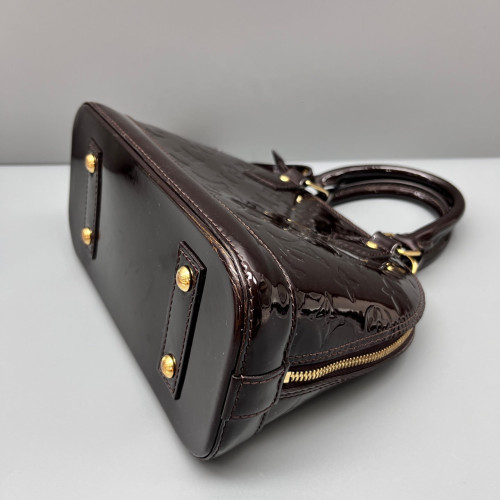 Louis Vuitton Alma BB Vernis Amarante
