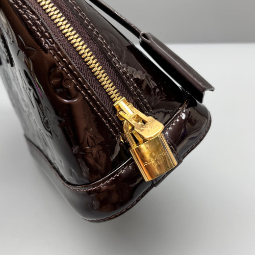 Louis Vuitton Alma BB Vernis Amarante