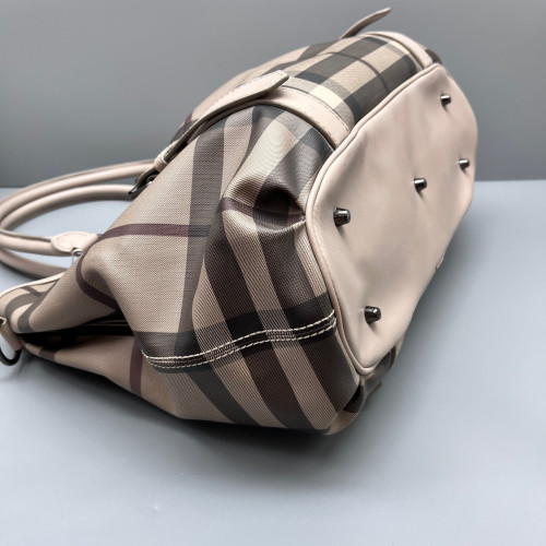 Burberry Tote Bag House Check Calfskin Beige Black White Burberry Tote Bag House Check Calfskin Beige Black White