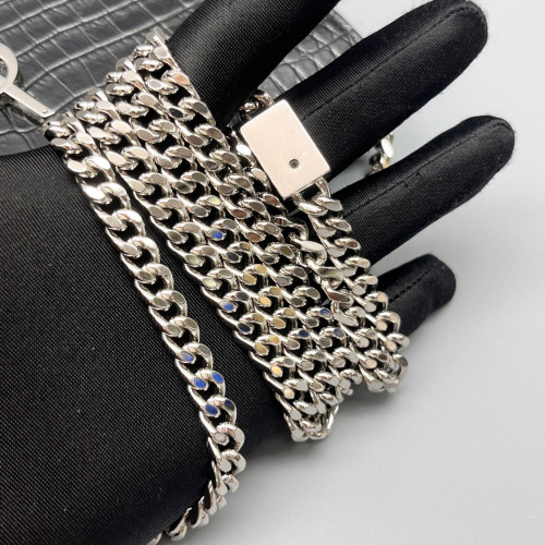 Yves Saint Laurent Small Kate Crossbody Bag Calfskin Crocodile Embossed Black Yves Saint Laurent Small Kate Crossbody Bag Calfskin Crocodile Embossed Black
