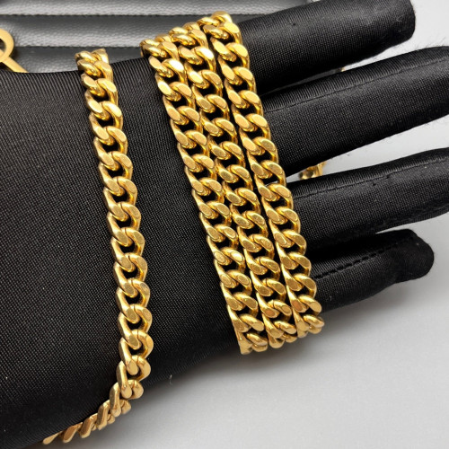 Yves Saint Laurent Envelope Wallet On Chain Shiny Caviar Calfskin Black