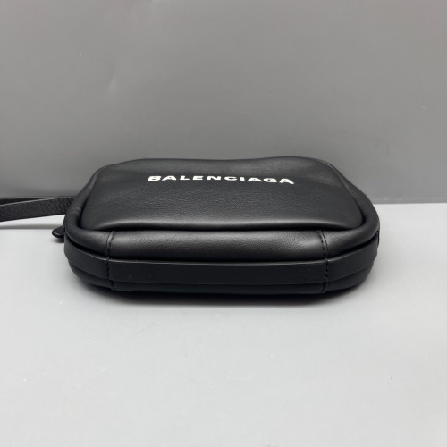 Balenciaga Camera Case Calfskin Black