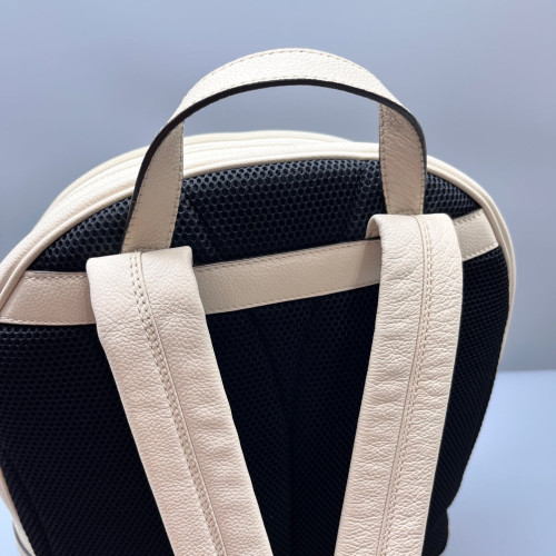 Gucci Backpack Grained Calfskin White