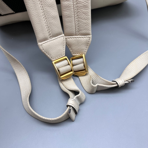 Gucci Backpack Grained Calfskin White