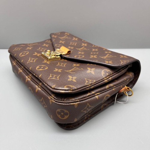 Louis Vuitton Pochette Metis Monogram Brown