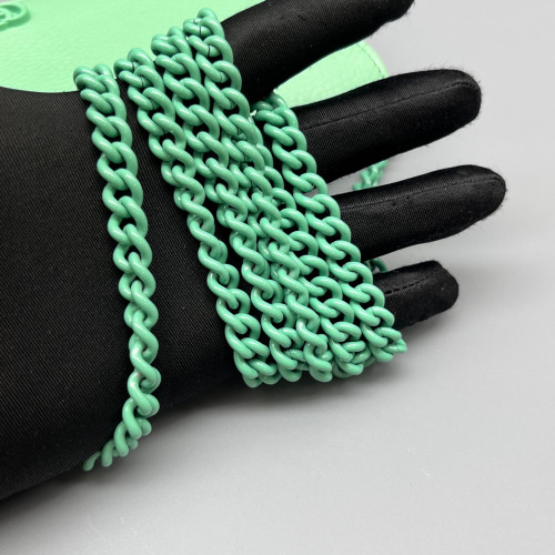 Gucci GG Marmont Chain Wallet Calfskin Green