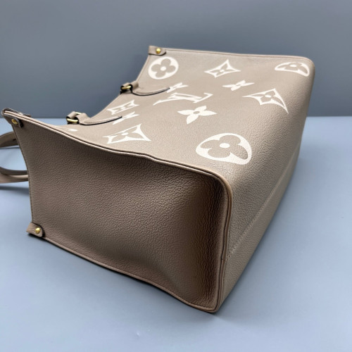 Louis Vuitton Onthego MM Monogram Empreinte Giant Grey