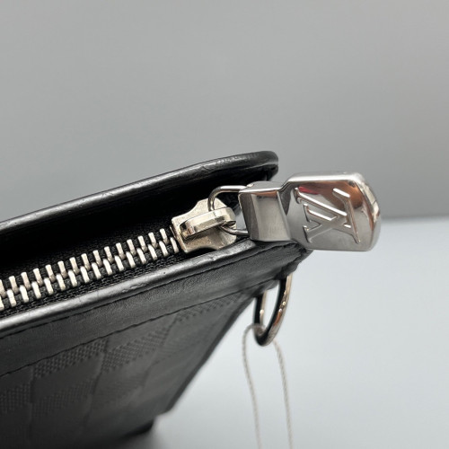 Louis Vuitton Toiletry Pouch 26 Damier Infini Black