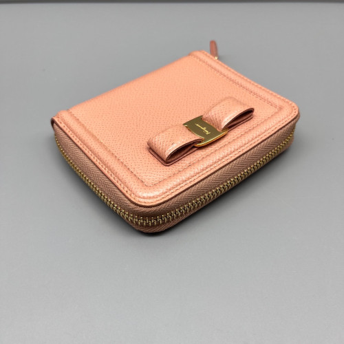 Salvatore Ferragamo Vara Bow Coin Purse Grained Calfskin Light Tan Salvatore Ferragamo Vara Bow Coin Purse Grained Calfskin Light Tan