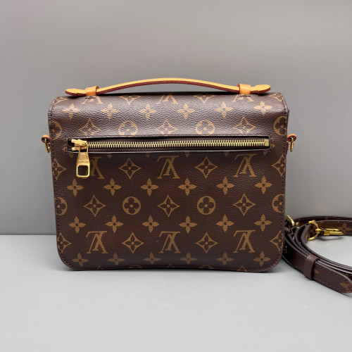 Louis Vuitton Pochette Metis Monogram Brown