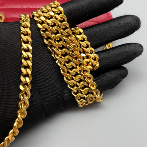 Yves Saint Laurent Matelasse Cassandra Chain Wallet Caviar Red
