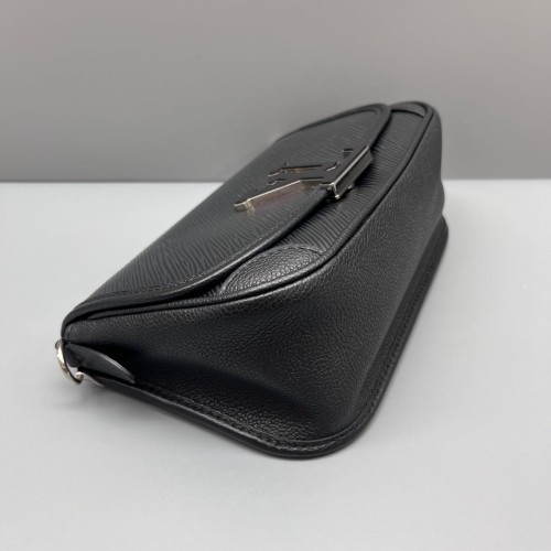 Louis Vuitton Buci Shoulder Bag Epi Black