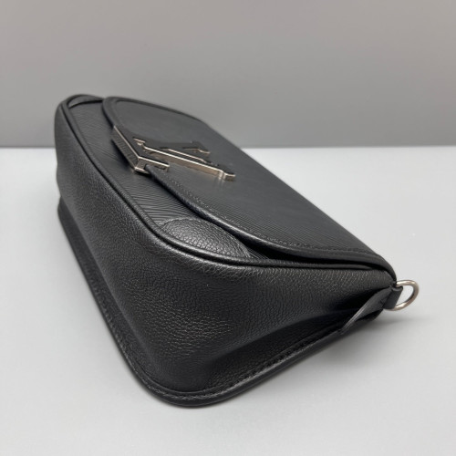 Louis Vuitton Buci Shoulder Bag Epi Black
