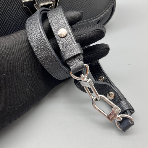 Louis Vuitton Buci Shoulder Bag Epi Black