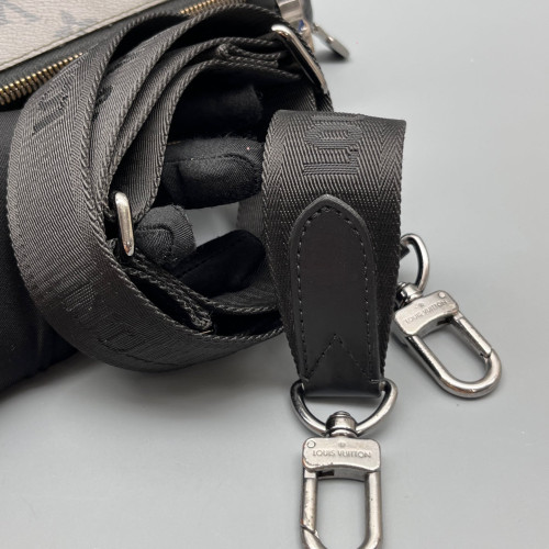 Louis Vuitton Trio Messenger Bag Monogram Black