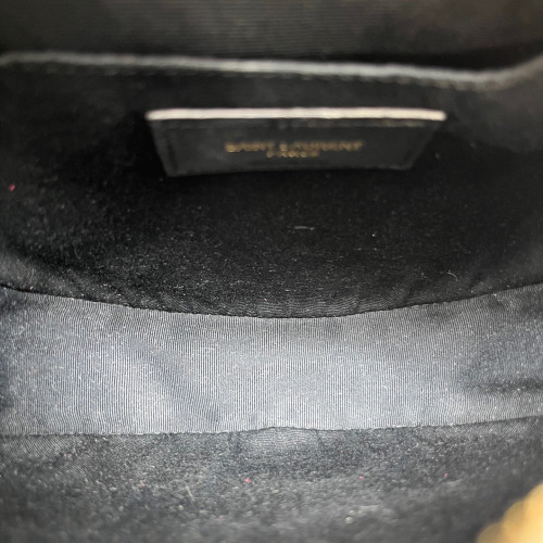 Yves Saint Laurent Vinyle Round Camera Bag Caviar White Yves Saint Laurent Vinyle Round Camera Bag Caviar White