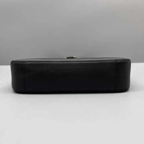 Yves Saint Laurent LE 5 A 7 Hobo Calfskin Black