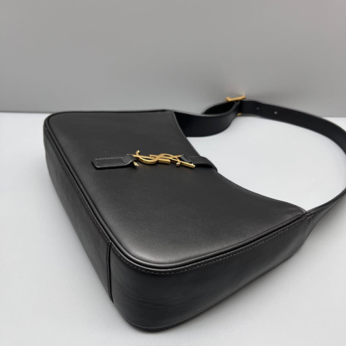 Yves Saint Laurent LE 5 A 7 Hobo Calfskin Black