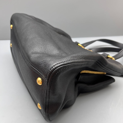 Miu Miu Tote Bag Grained Calfskin Black