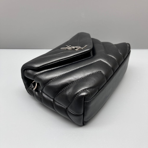Yves Saint Laurent Flap Bag Soft Calfskin Black