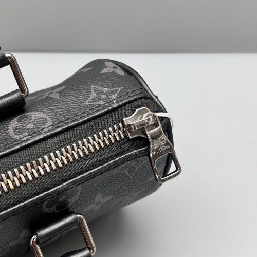 Louis Vuitton Keepall 25 Monogram Eclipse Black
