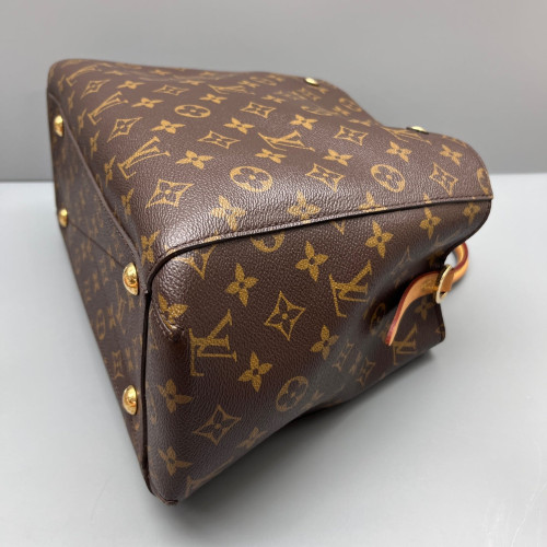 Louis Vuitton Montaigne MM Monogram Brown