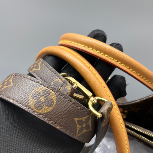 Louis Vuitton Montaigne MM Monogram Brown