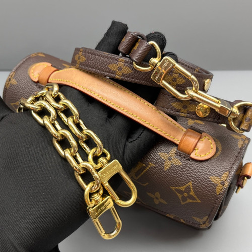 Louis Vuitton Pochette Metis East West Monogram Brown