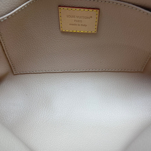 Louis Vuitton Cosmetic Pouch MM Monogram Brown