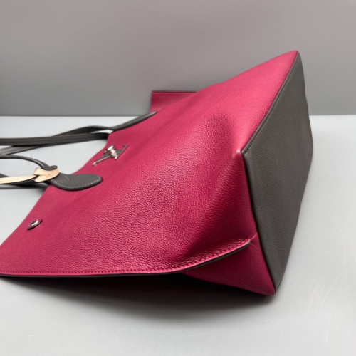 Louis Vuitton Lockme Go Tote Grained Calfskin Burgundy