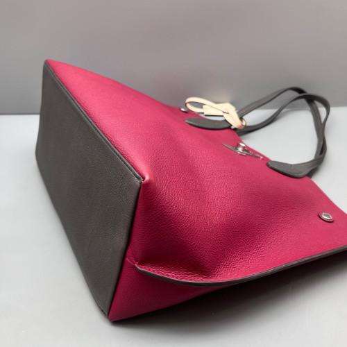 Louis Vuitton Lockme Go Tote Grained Calfskin Burgundy