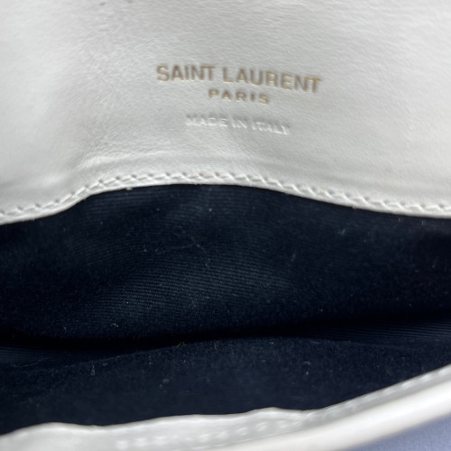 Yves Saint Laurent Wallet On Chain WOC Calfskin Crocodile Embossed White Yves Saint Laurent Wallet On Chain WOC Calfskin Crocodile Embossed White